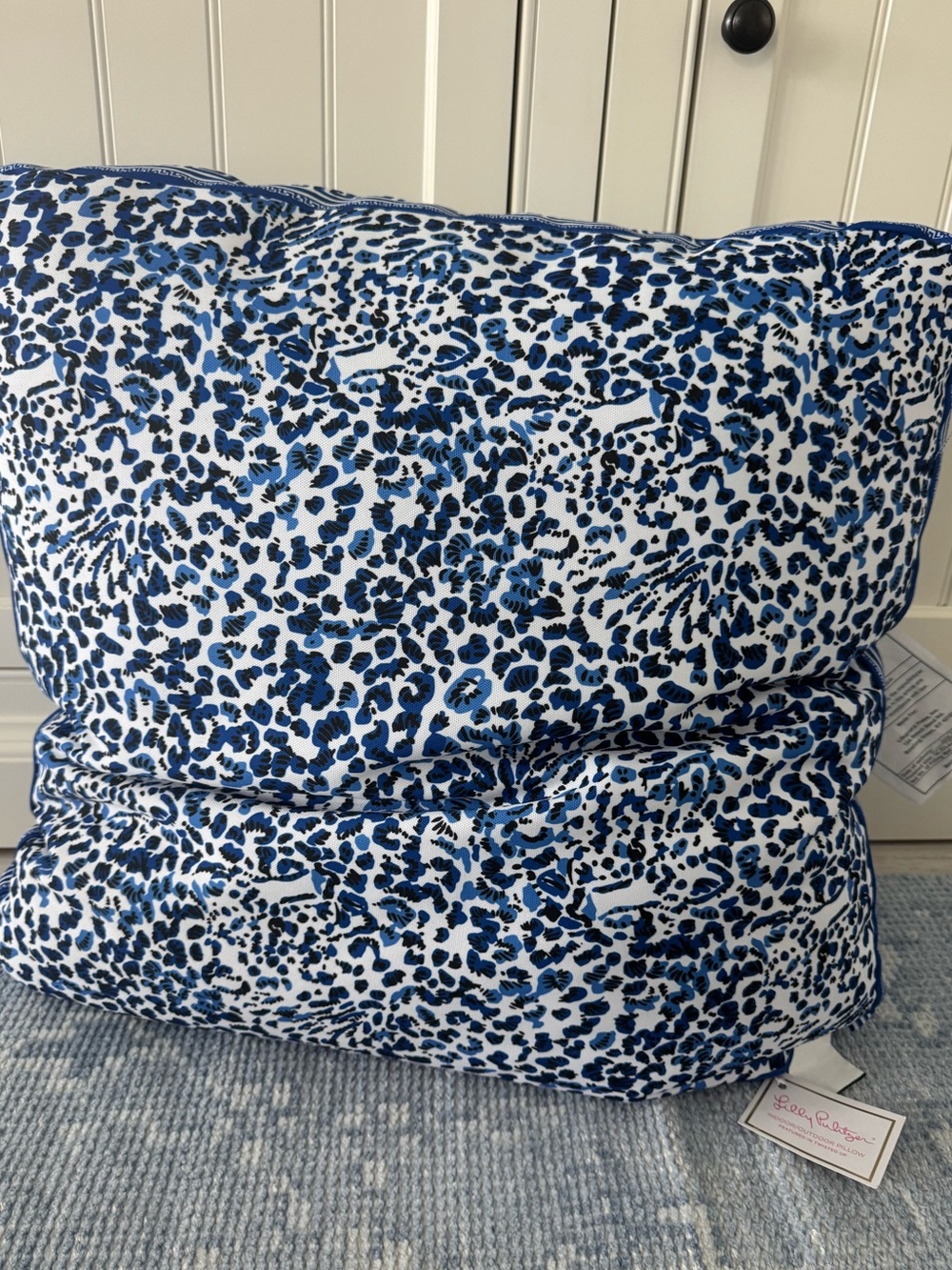 NWT Lilly Pulitzer ~Twisted Up~ 22” Outdoor Blue Leopard Print Accent Pillow